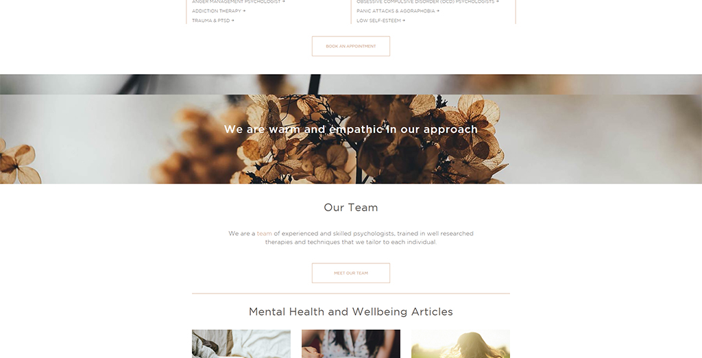 Image of a warm and inviting website section featuring a comforting message about a team of empathetic psychologists. The design includes soft colors and floral elements, emphasizing mental health support and personalized therapy approaches.
